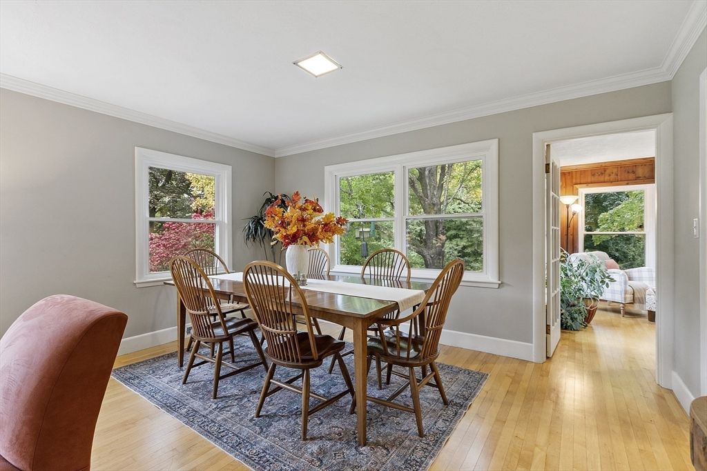 Dining room, Interior, Recessed Lighting, Wood Texture Flooring
