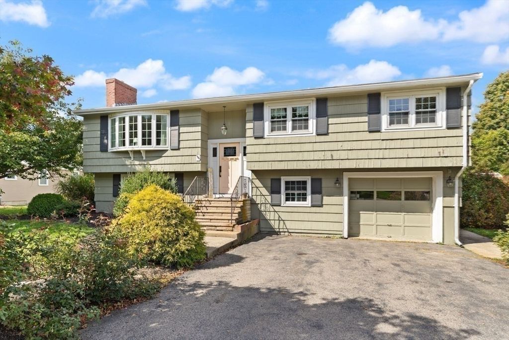 Attached, Exterior, Facade, Raised Ranch