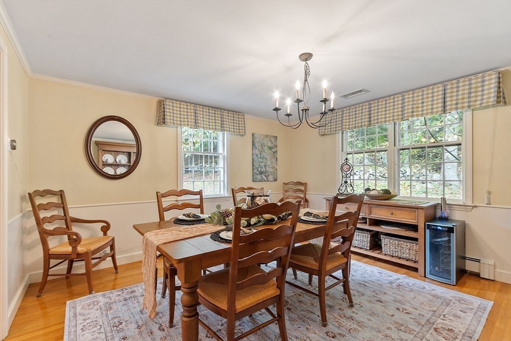 Chandelier, Dining room, Interior, Wood Texture Flooring