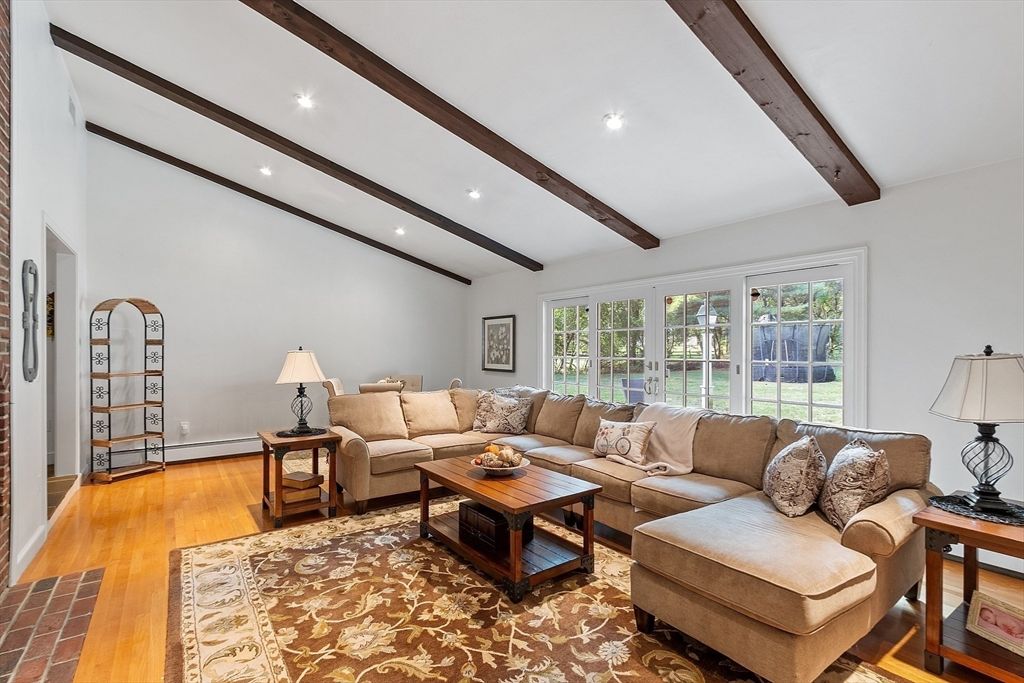 Interior, Living room, Recessed Lighting, Wooden Beams, Wood Texture Flooring