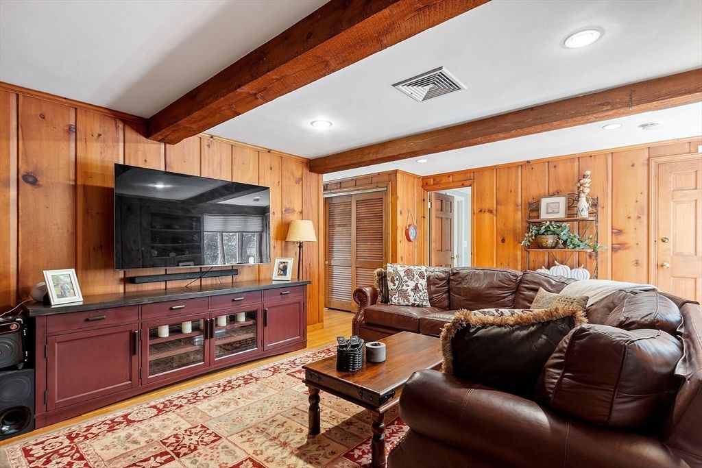 Interior, Living room, Recessed Lighting, Wooden Beams, Wooden Walls