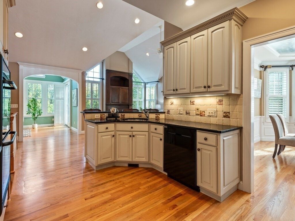 Interior, Kitchen, Recessed Lighting, Wood Texture Flooring