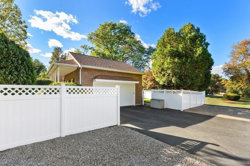 Backyard, Detached Garage, Exterior