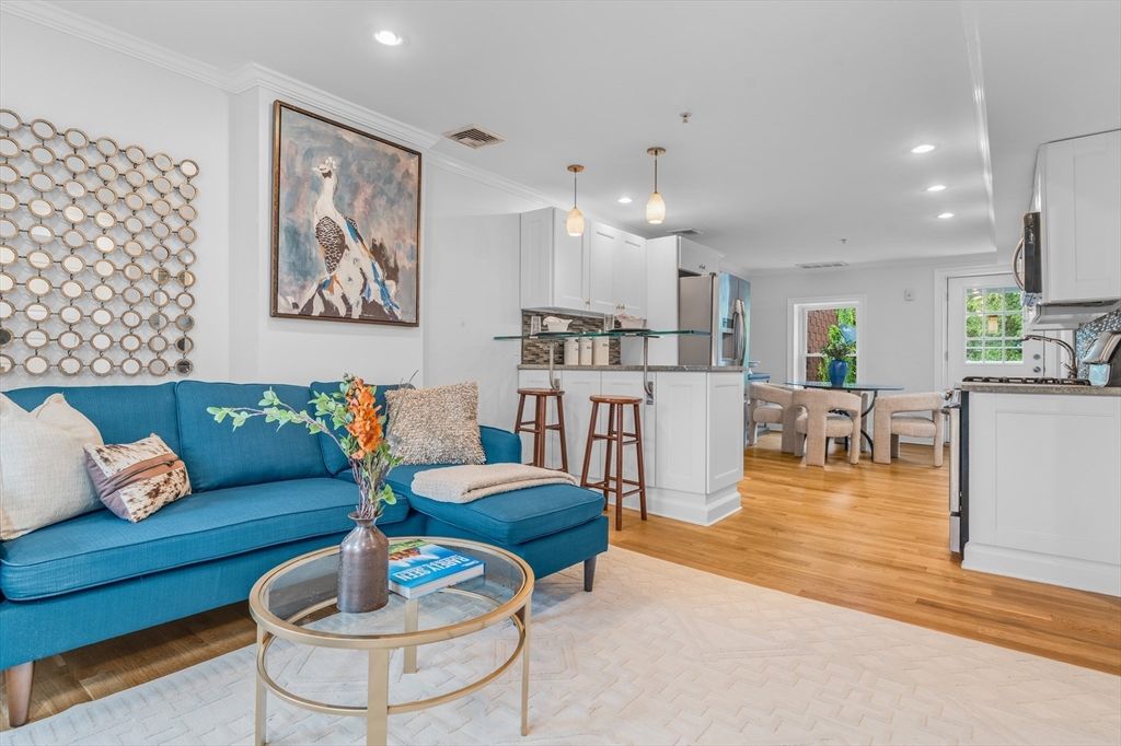 Dining room, Interior, Kitchen, Living room, Pendant Lights, Recessed Lighting, Stainless Steel Appliances, Wood Texture Flooring