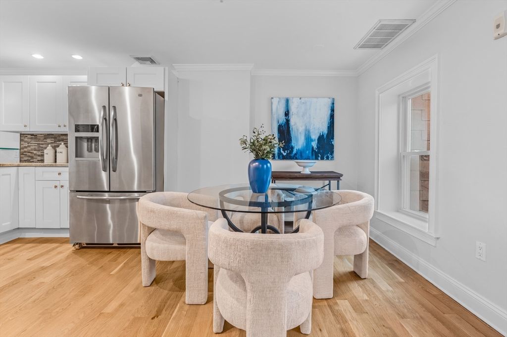 Dining room, Interior, Kitchen, Recessed Lighting, Stainless Steel Appliances, Wood Texture Flooring
