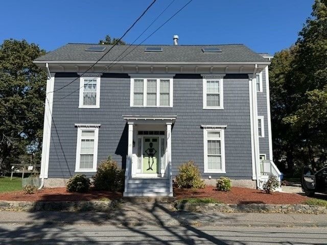 Exterior, Facade, Georgian