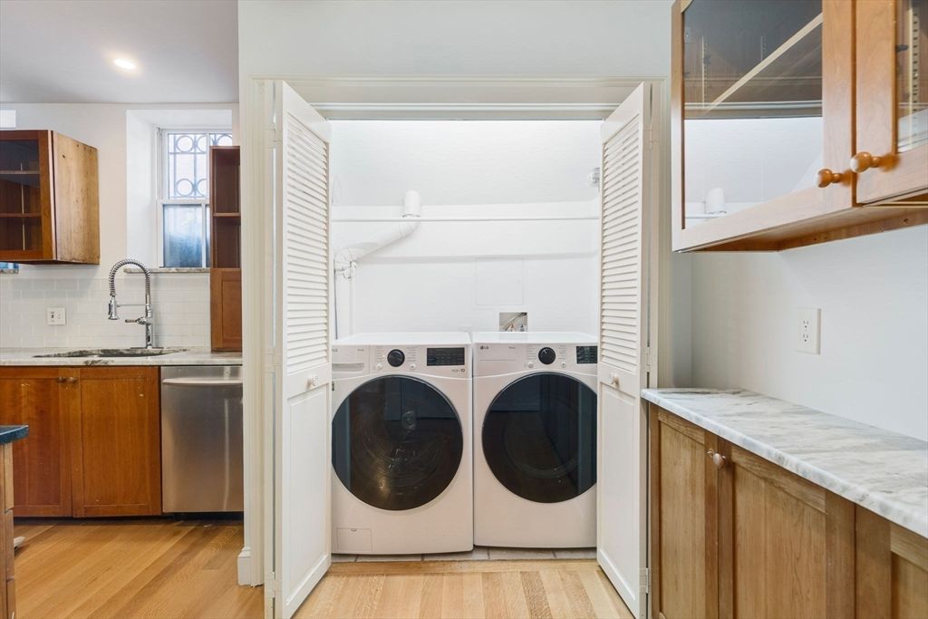 Interior, Recessed Lighting, Utility Closets, Washer, Wood Texture Flooring