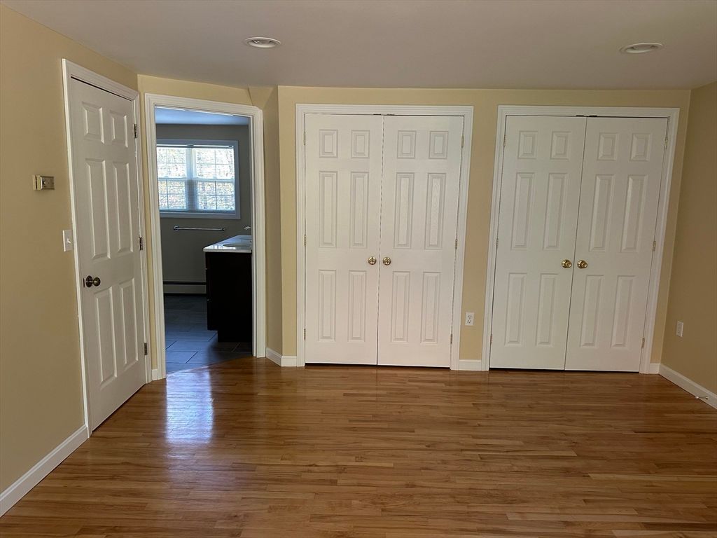 Bathroom, Interior, Recessed Lighting, Wood Texture Flooring