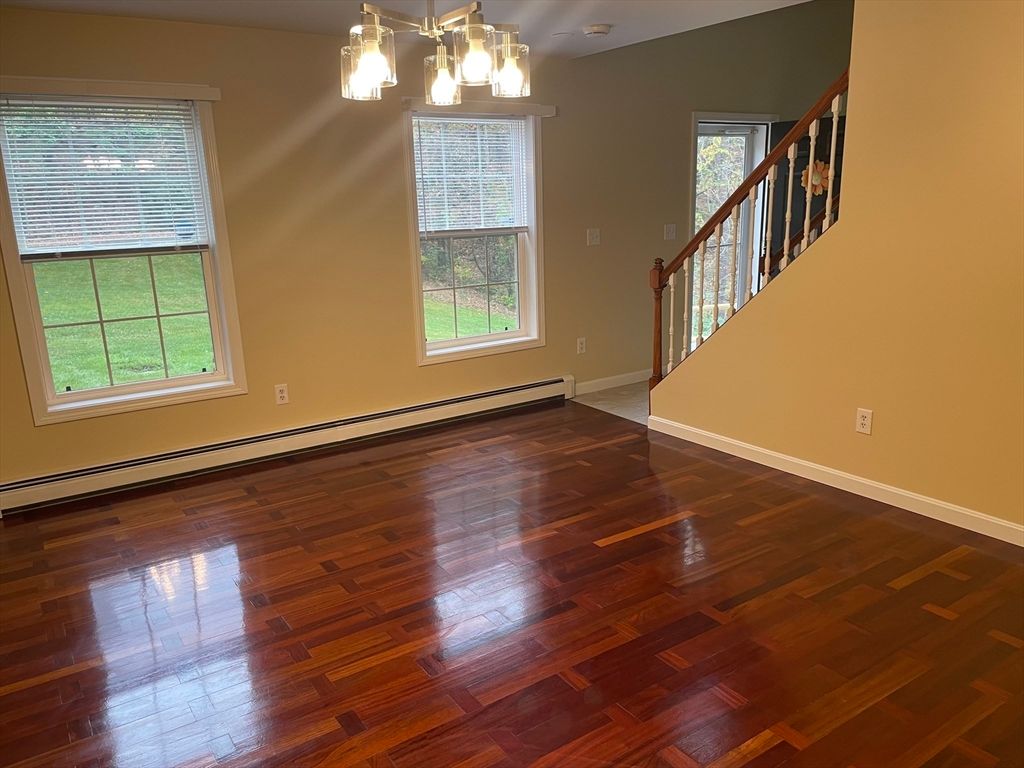Empty room, Interior, Pendant Lights, Wood Texture Flooring