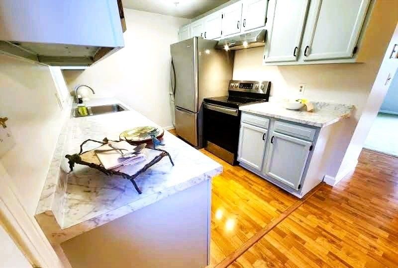 Interior, Kitchen, Wood Texture Flooring
