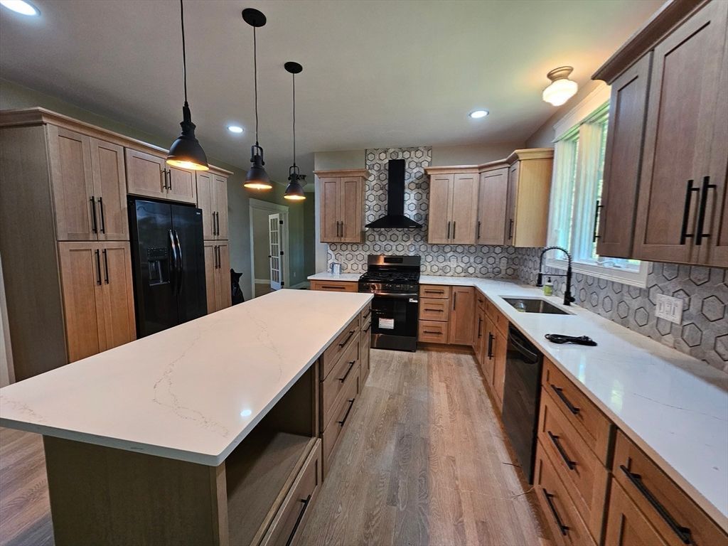 Interior, Kitchen, Pendant Lights, Recessed Lighting, Wood Texture Flooring