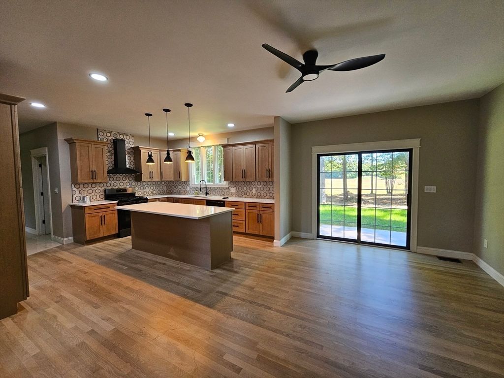 Interior, Kitchen, Pendant Lights, Recessed Lighting, Wood Texture Flooring