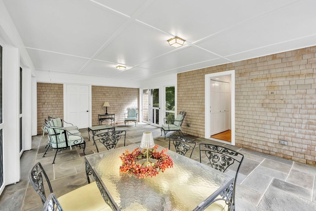 Dining room, Interior, Stone Walls