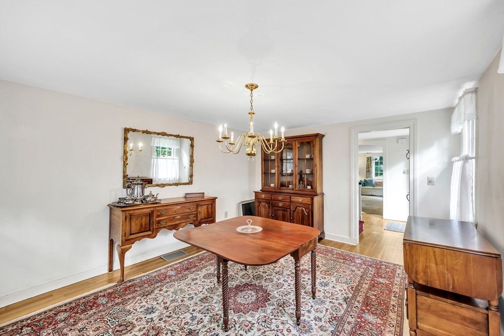 Chandelier, Interior, Wood Texture Flooring