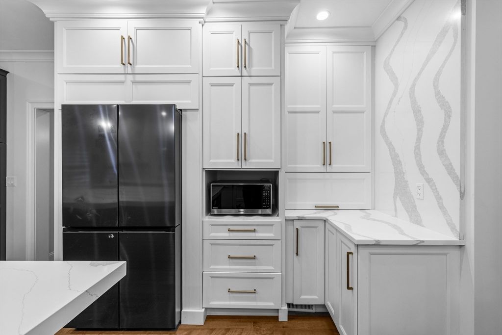 Interior, Kitchen, Recessed Lighting, Wood Texture Flooring