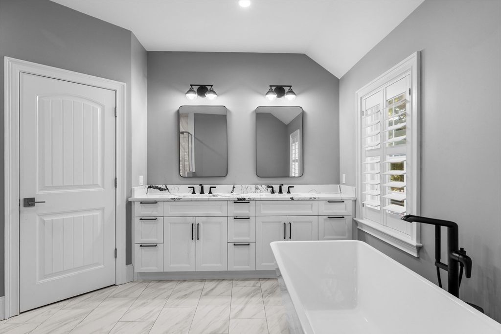 Bathroom, Dual Sink Vanities, Free Standing Baths, Interior, Marble, Recessed Lighting
