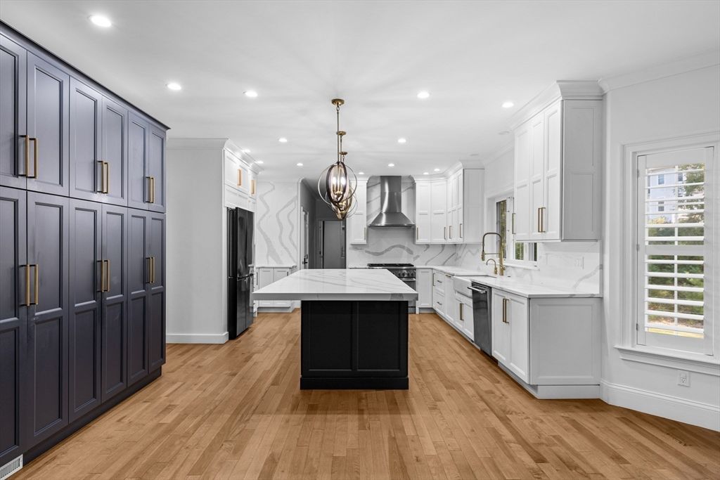 Interior, Kitchen, Marble Walls, Pendant Lights, Recessed Lighting, Wood Texture Flooring