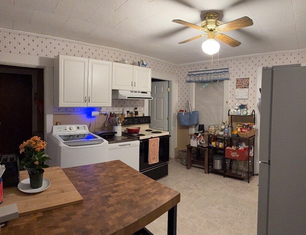 Interior, Kitchen