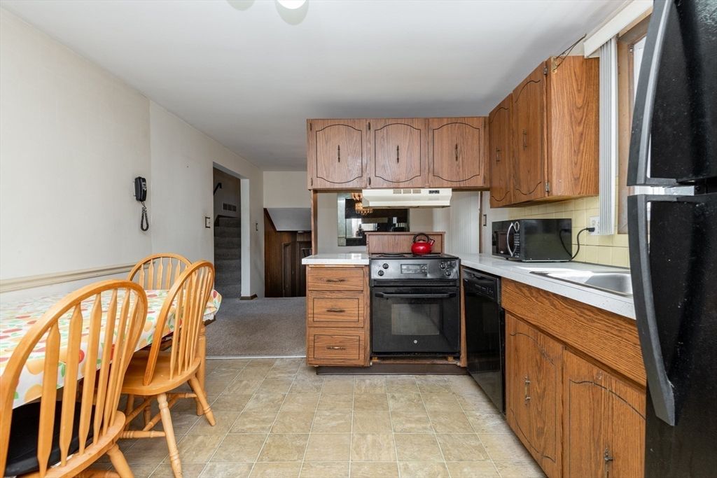Dining room, Interior, Kitchen, Tile Countertops