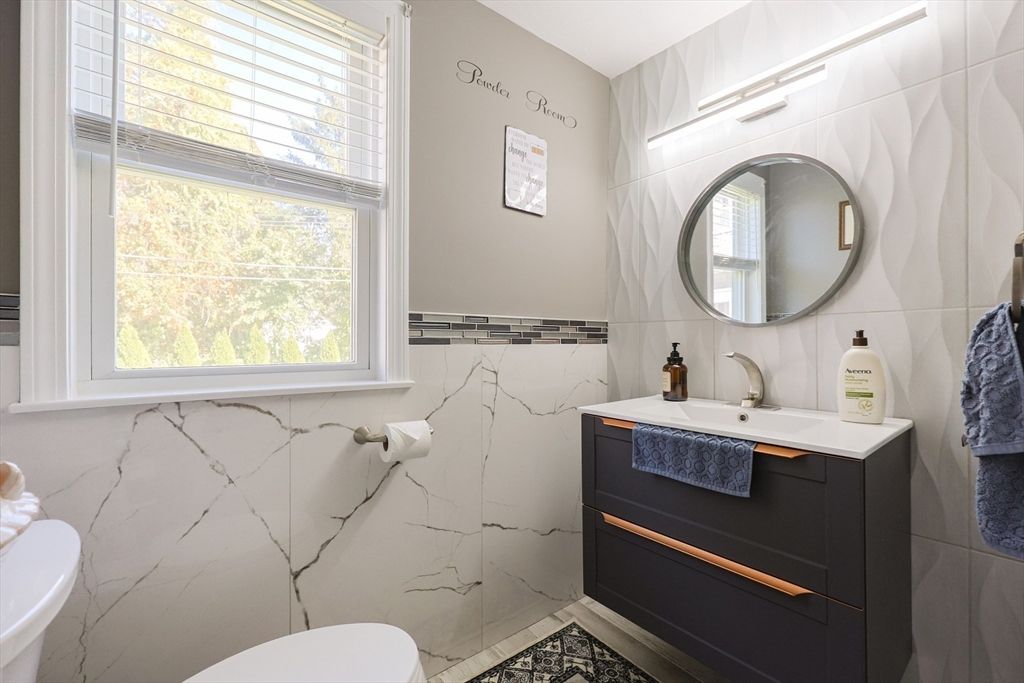 Bathroom, Interior, Marble Walls