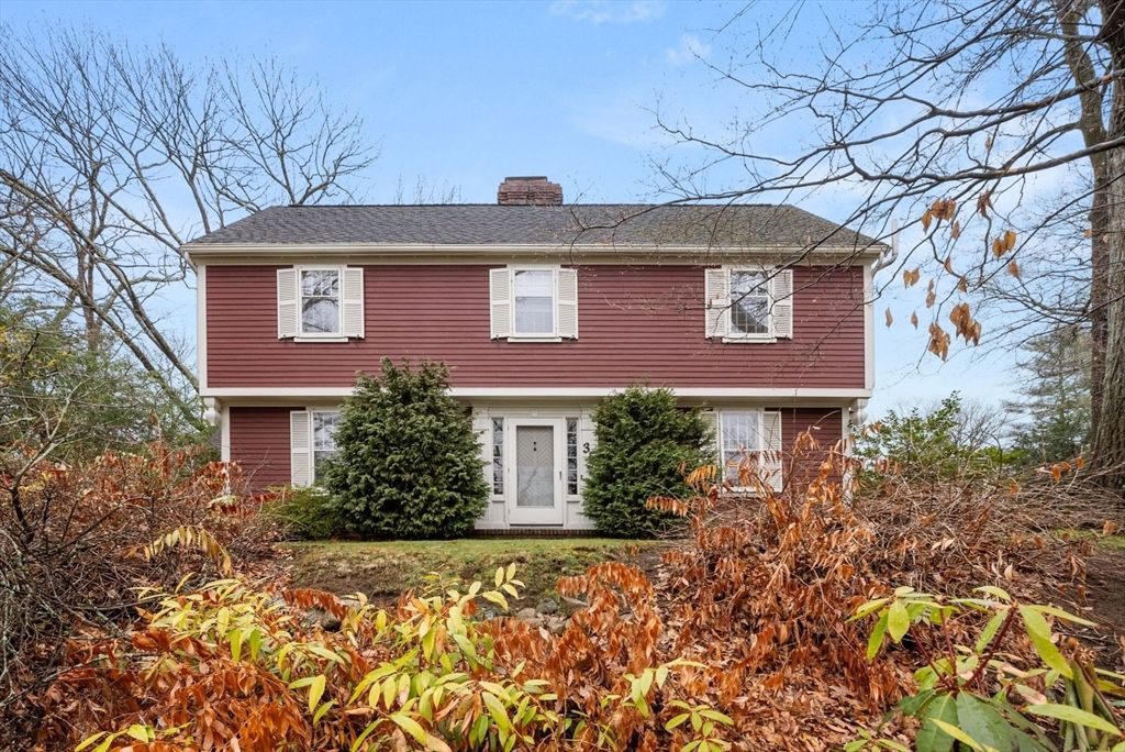 Attached, Exterior, Facade, American Foursquare