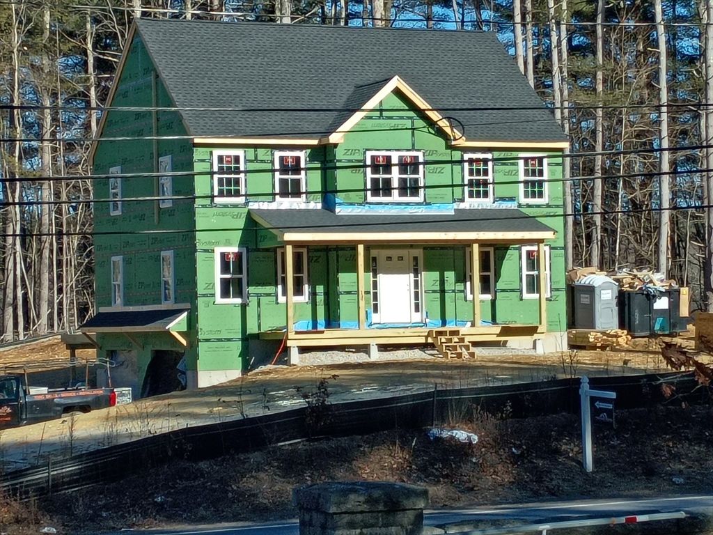 Exterior, Facade, Queen Anne Victorian