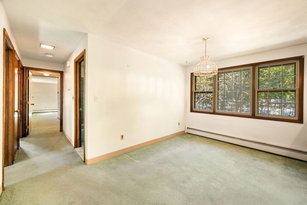 Chandelier, Empty room, Interior, Recessed Lighting