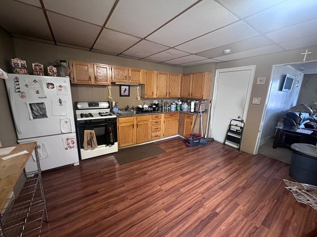 Interior, Kitchen, Wood Texture Flooring