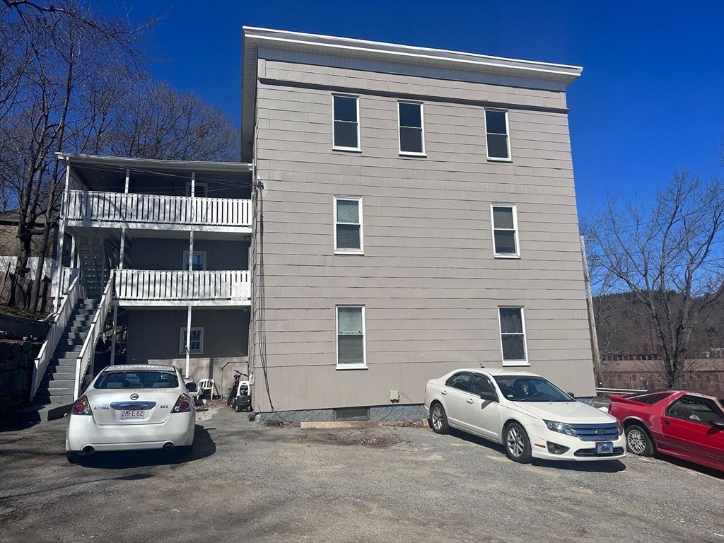 Exterior, Facade, Condo Building