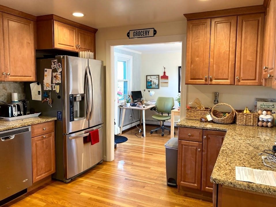 Interior, Kitchen, Recessed Lighting, Wood Texture Flooring