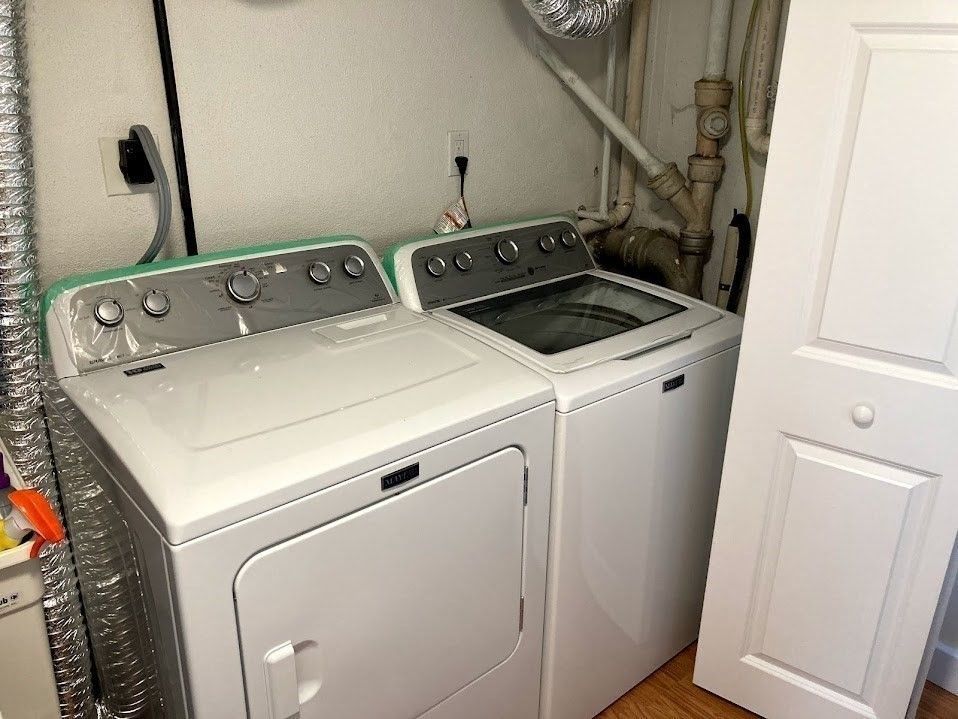 Interior, Utility Closets, Washer
