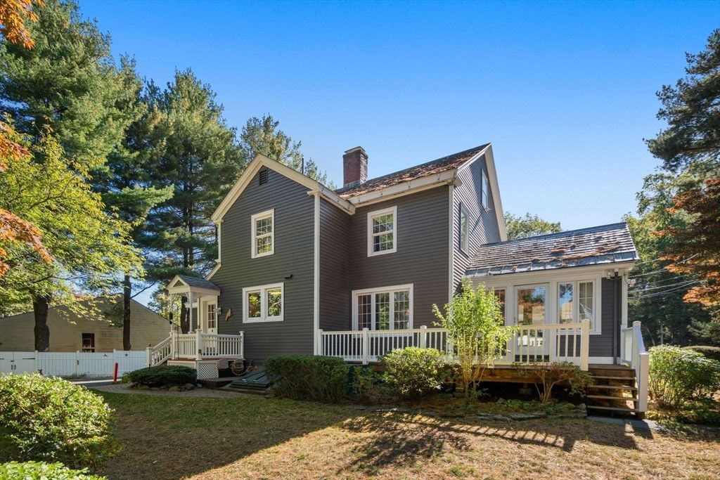 Exterior, Facade, Queen Anne Victorian