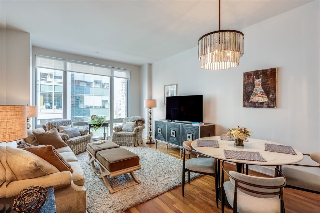 Chandelier, Dining room, Interior, Living room, Pendant Lights, Wood Texture Flooring