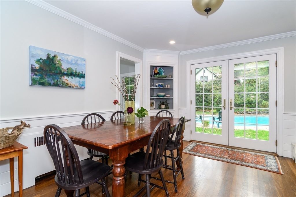 Dining room, Interior, Recessed Lighting, Wood Texture Flooring