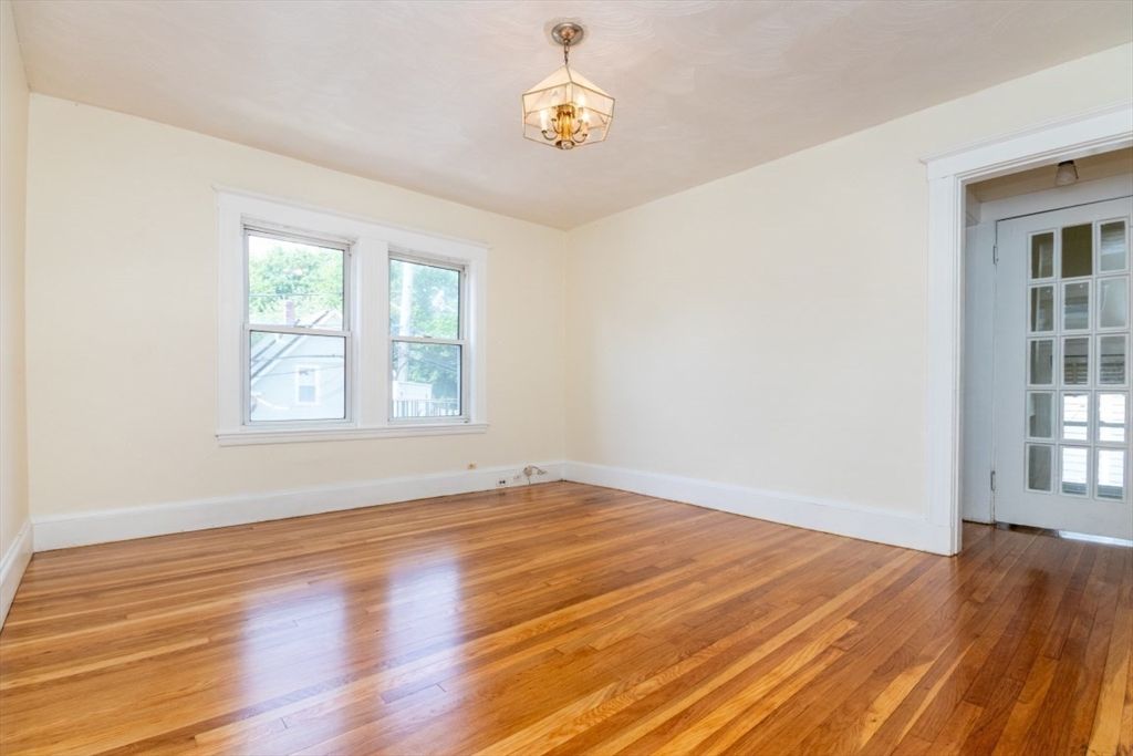 Chandelier, Empty room, Interior, Wood Texture Flooring