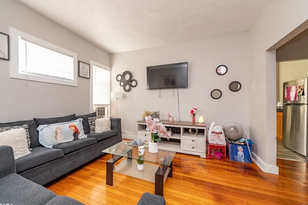 Interior, Living room, Stainless Steel Appliances, Wood Texture Flooring