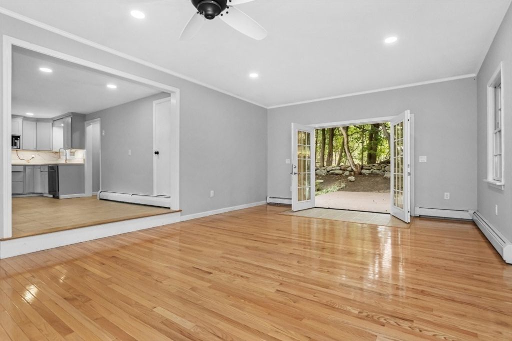 Empty room, Interior, Kitchen, Recessed Lighting, Wood Texture Flooring