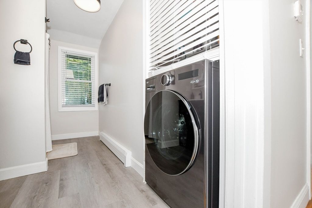 Interior, Recessed Lighting, Utility Closets, Washer, Wood Texture Flooring