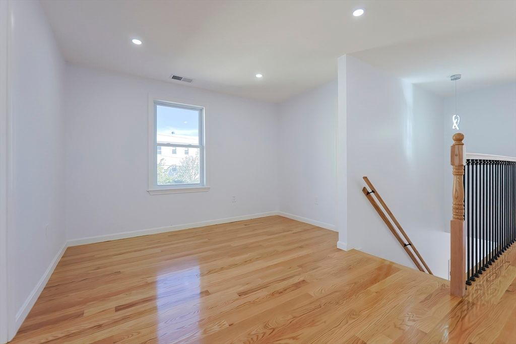Empty room, Interior, Pendant Lights, Recessed Lighting, Wood Texture Flooring