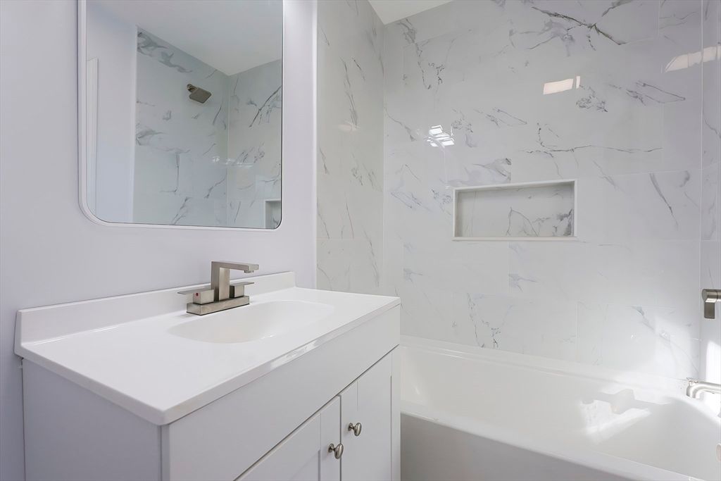 Bathroom, Interior, Marble Walls