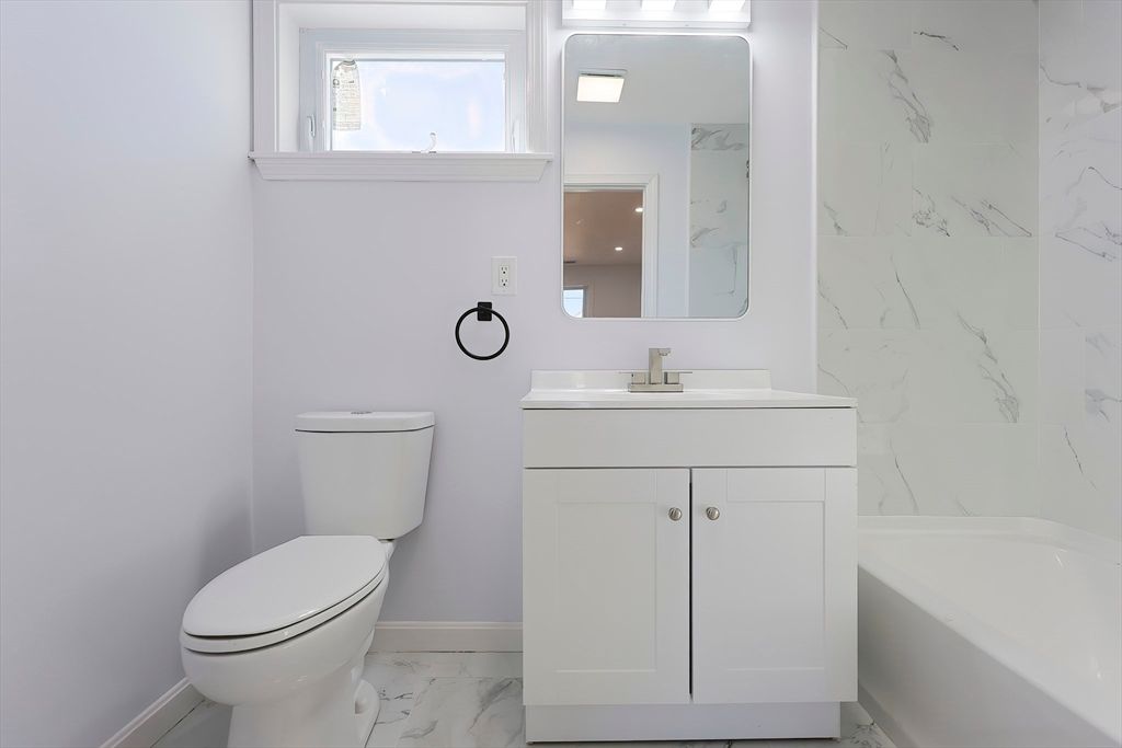 Bathroom, Interior, Marble, Marble Walls