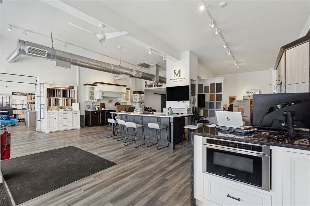 Interior, Kitchen, Pendant Lights, Wood Texture Flooring