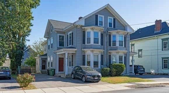Exterior, Facade, Queen Anne Victorian