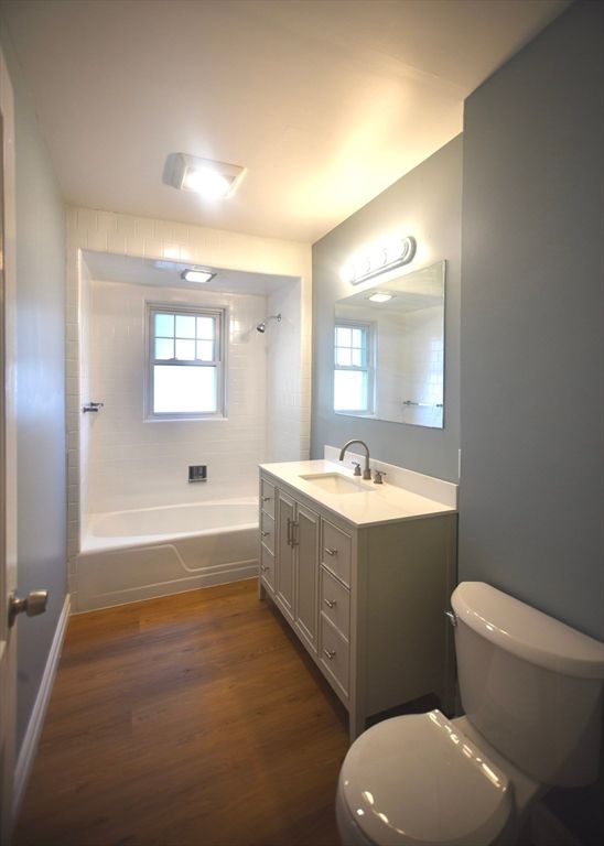 Bathroom, Dual Sink Vanities, Interior, Wood Texture Flooring