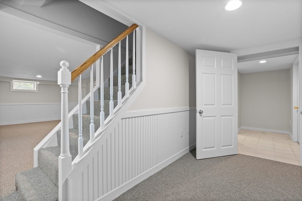 Interior, Recessed Lighting