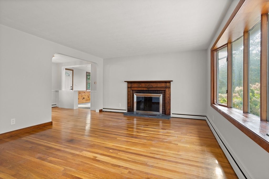 Empty room, Fireplace, Interior, Wood Texture Flooring