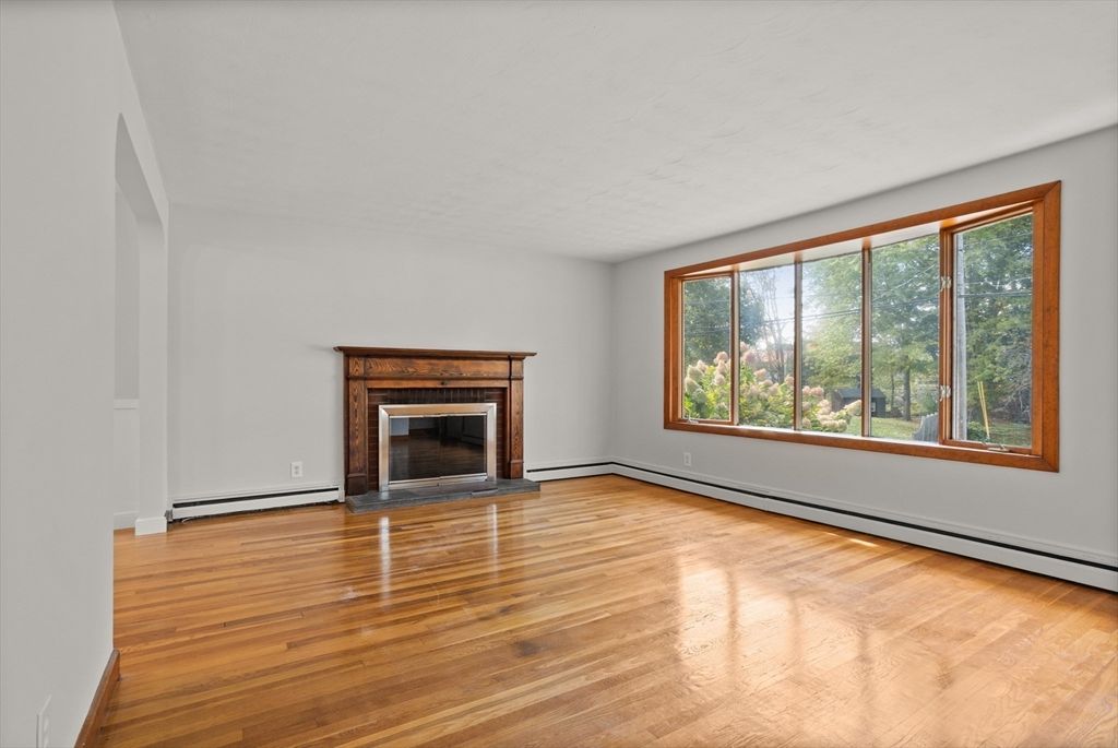 Empty room, Fireplace, Interior, Wood Texture Flooring