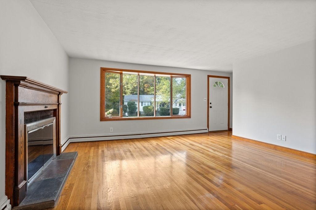 Empty room, Fireplace, Interior, Wood Texture Flooring