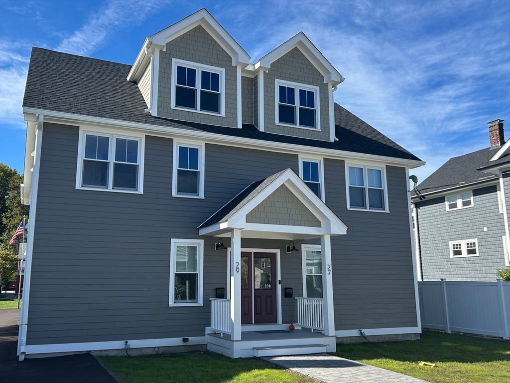 Exterior, Facade, Farmhouse