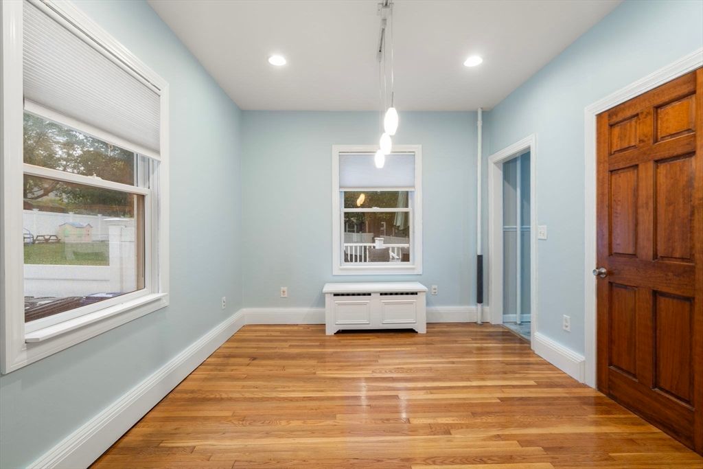 Empty room, Interior, Pendant Lights, Recessed Lighting, Wood Texture Flooring